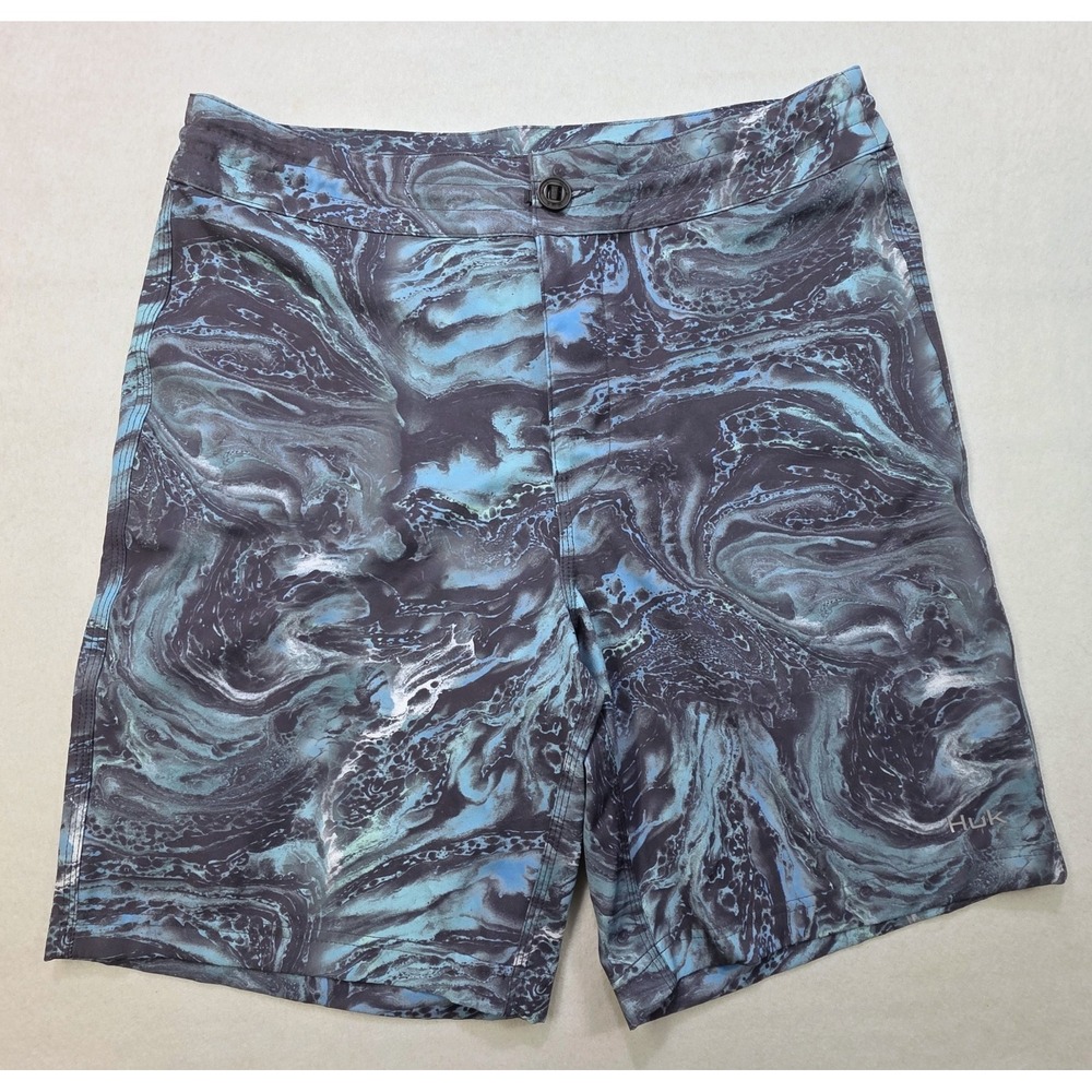 Huk Hybrid Shorts Men 32 LIMITED USE Performance Fishing Pockets Blue Water Camo